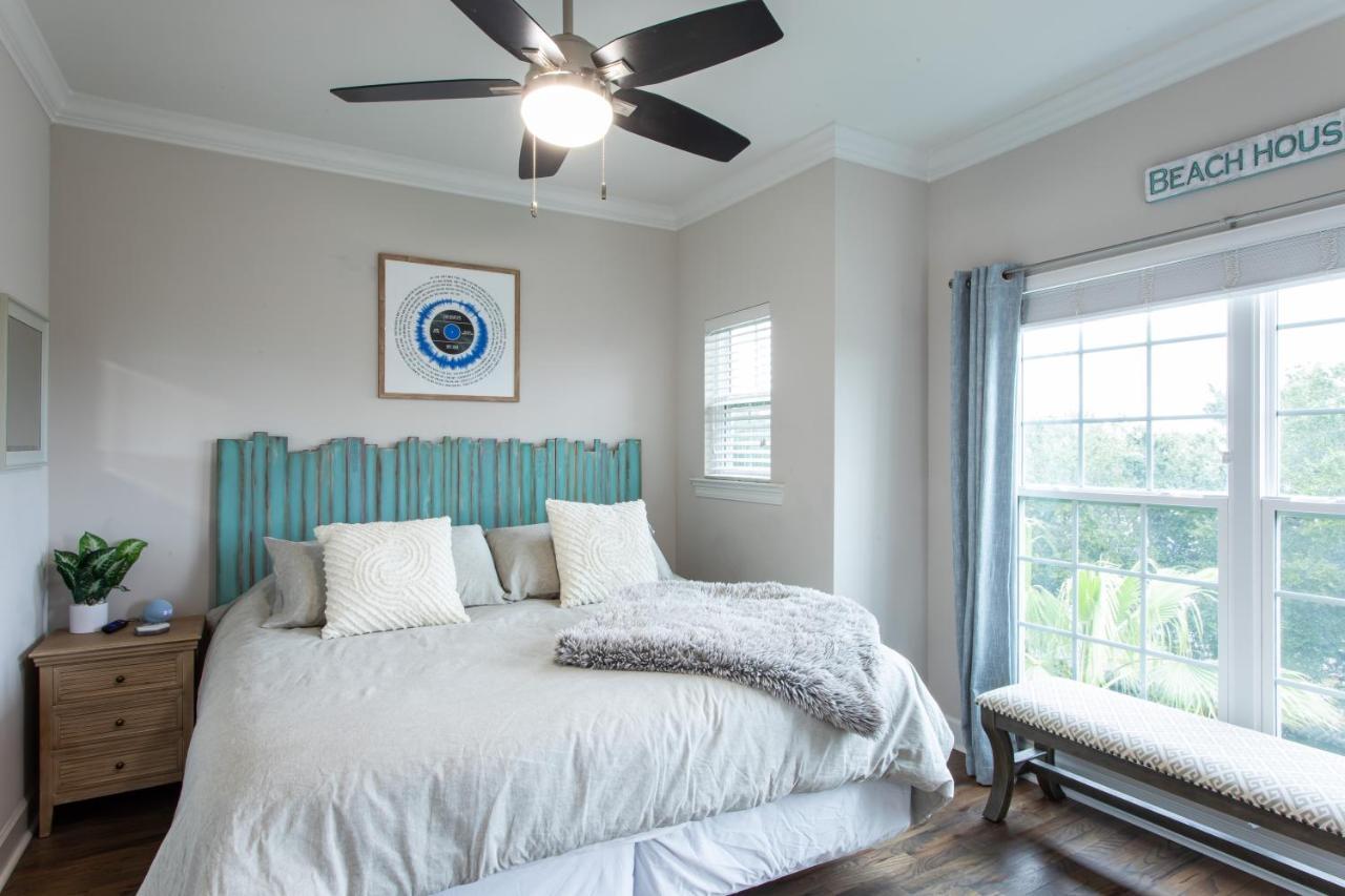 Lux Beatles Themed Beach Home, 5 Min Walk To Beach + Golf Cart, Dog Friendly! Дестін Екстер'єр фото